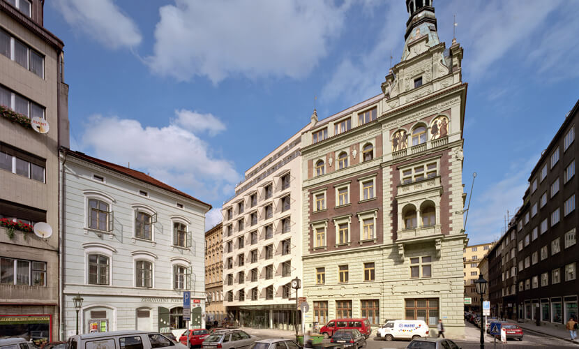 Prof. Ing. arch. Eva Jiřičná, CBE